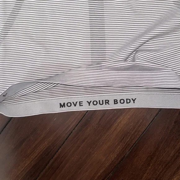 lululemon swiftly tech long sleeve 2.0 - Picture 6 of 6